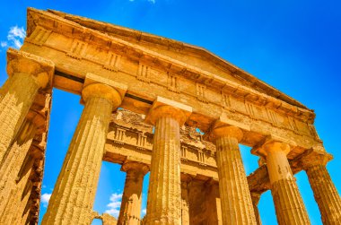 Komünü, Sicilya bölgesindeki agrigento ön ayağı antik tapınak kalıntıları