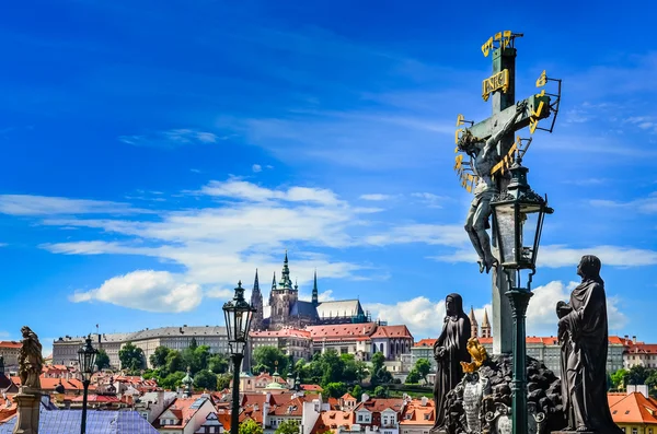 View of Prague castle from Charles Bridge — Stock Photo, Image