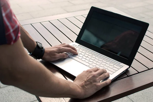 Young Man Freelancer Working Cafe Laptop Hipster Guy Using Modern — Stock Photo, Image