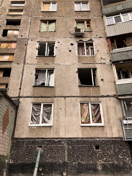 Ukrayna 'ya karşı Rusya' nın korkunç, kanlı savaşı. Bombardımandan sonra Harkov 'daki insanların evleri yıkıldı. Şubat, Mart, Nisan 2022 Ukrayna