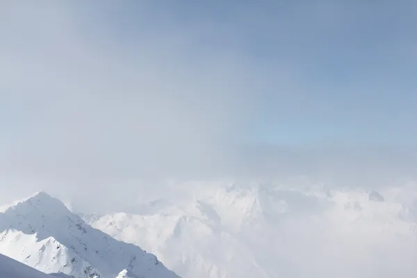 Peaks of mountains — Stock Photo, Image