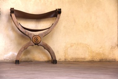 Alhambra 'nın Arap sarayındaki boş koltuk