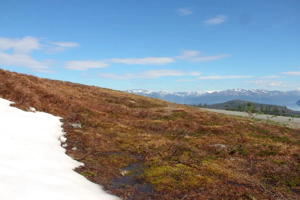 Uitzicht vanaf de gletsjer in Noorwegen — Stockfoto