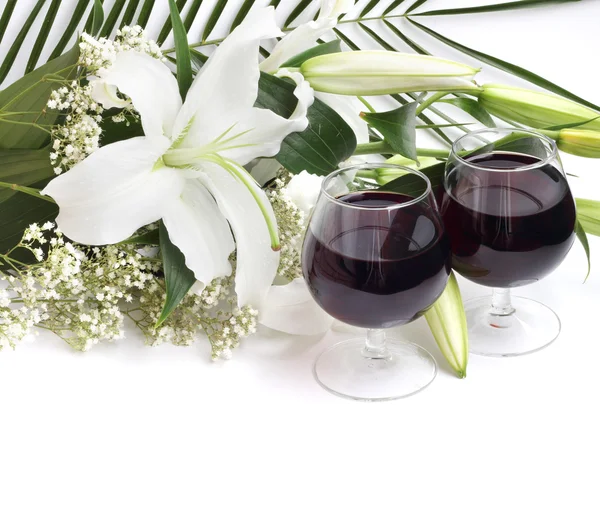 Wine and flowers — Stock Photo, Image