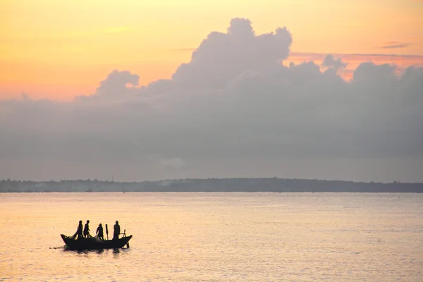 晨光号的渔船 — 图库照片