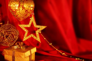 Altın christmas dekorasyon ve hediye