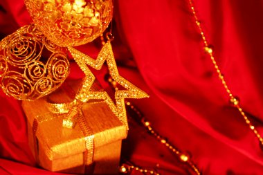 Altın christmas dekorasyon ve hediye