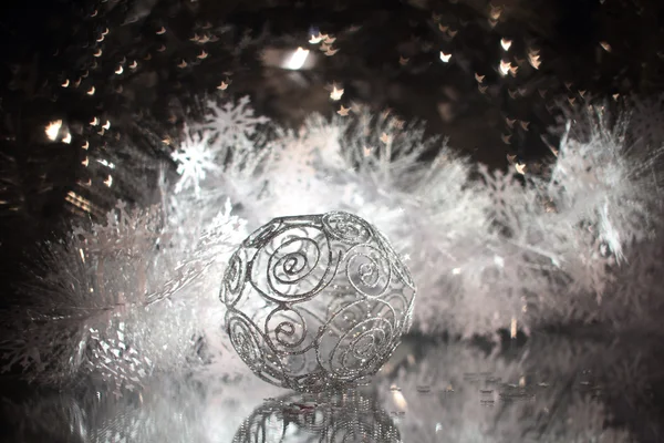 Gümüş Noel süslemesi — Stok fotoğraf
