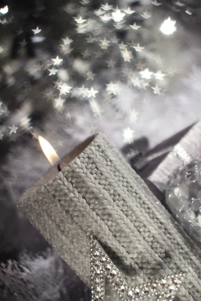 Jul ljus med dekoration — Stockfoto
