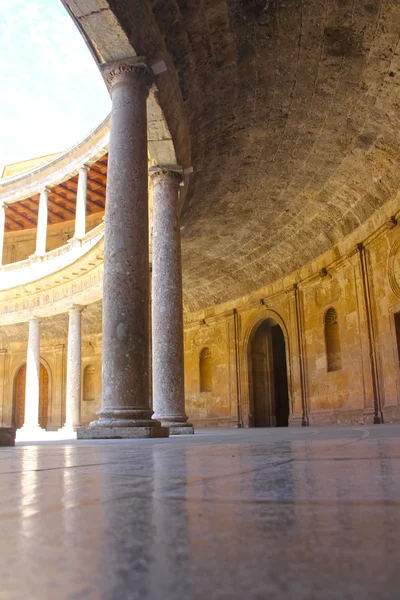 Innenraum des Alhambra-Palastes — Stockfoto