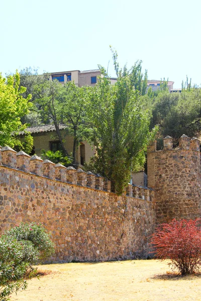 Středověké městské hradby z Toleda — Stock fotografie