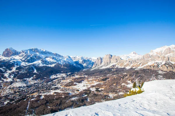 Cortina Ampezzo Vinter Stadsutsikt Från Faloria Skidområde Skidort Italien Cortina — Stockfoto