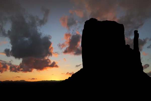 Colorful sunrise at Monument Valley — Stock Photo, Image