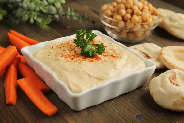 Hummus — Stockfoto