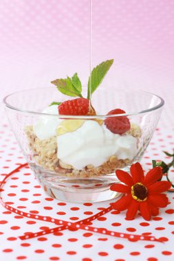 Sağlıklı kahvaltı.