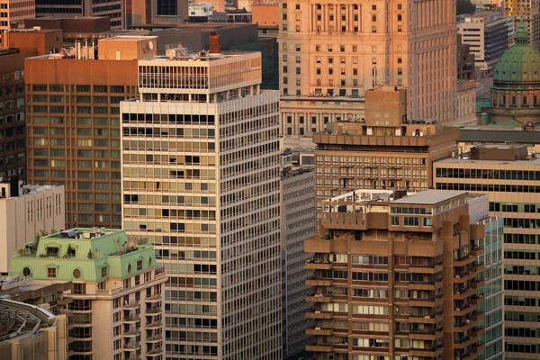 Edifici nella città di Montreal — Foto Stock