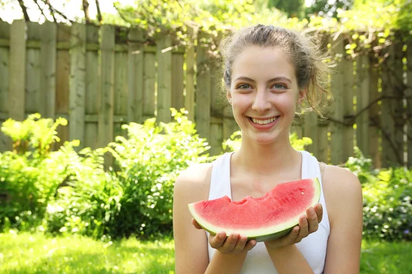 Teen with watermelon — Stock Photo, Image