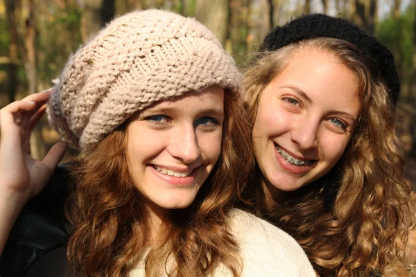 Smiling girls — Stock Photo, Image