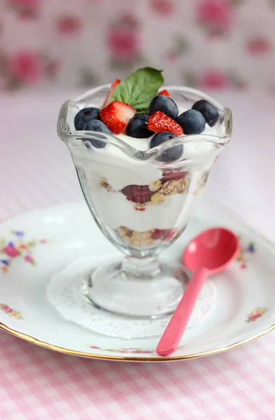 Frutta con yogurt — Foto Stock