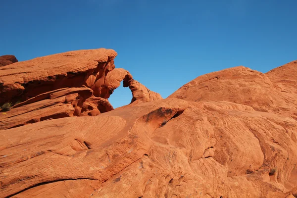 Hole in rocks — Stock Photo, Image