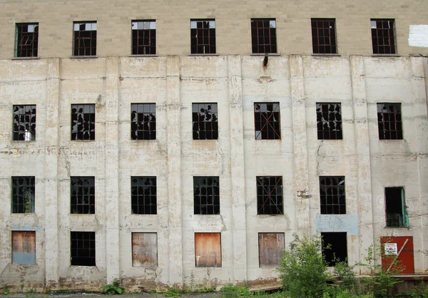 Elhagyott gyárban — Stock Fotó