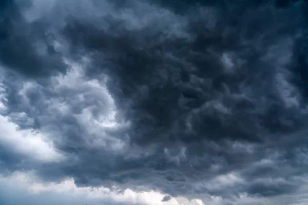 Nubi Buie Tempesta Con Sfondo Nuvole Scure Prima Temporale — Foto Stock