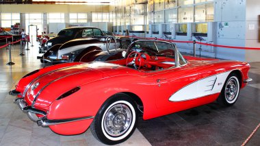 Araba Chevrolet Corvette 1c (ilk nesil) (1958)