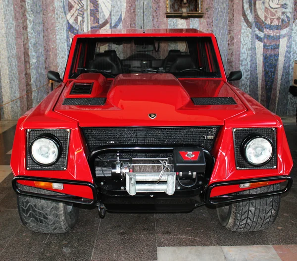 Автомобіль Lamborghini Lm002 (1991) — стокове фото