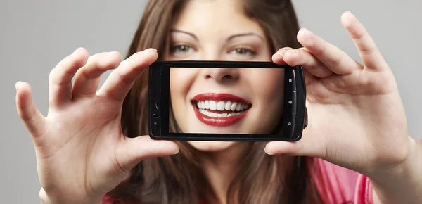 Sonrisa perfecta diente sano alegre adolescente chica aislado —  Fotos de Stock