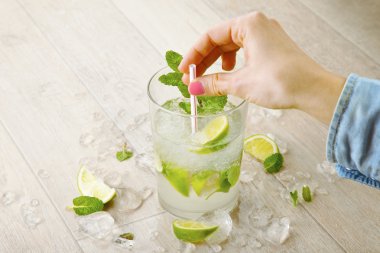 taze mojito kokteyli