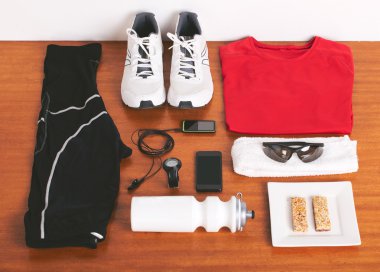 ahşap zemin üzerinde çalışan donanımları.