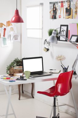 moda yaratıcı bir alan.