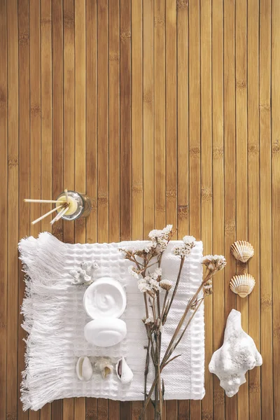 Bathroom set on a wood background. — Stock Photo, Image