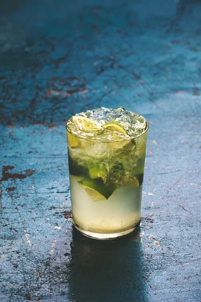 Fresh caipirinha cocktail. — Stock Photo, Image