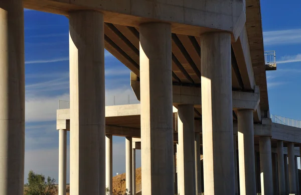 Ponte maciça . — Fotografia de Stock