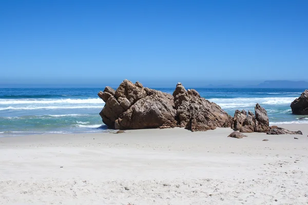 Пляж уздовж узбережжя Південної Африки — стокове фото