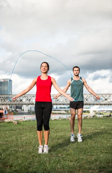 Allenamento con corda da salto — Foto Stock