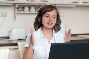 konferans araması - evden çalışma