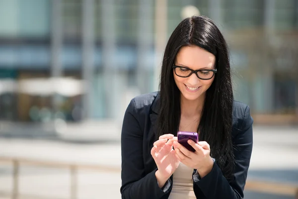 Mobility - woman with smartphone — Stock Photo, Image