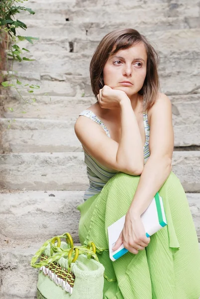 On stairs ... in green — Stock Photo, Image