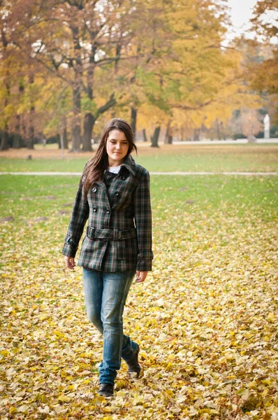 Autumn joy - young woman outdoor — Stock Photo, Image