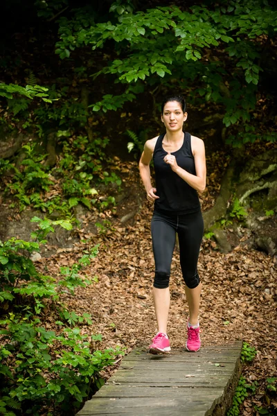 Joggen in de natuur — Stockfoto