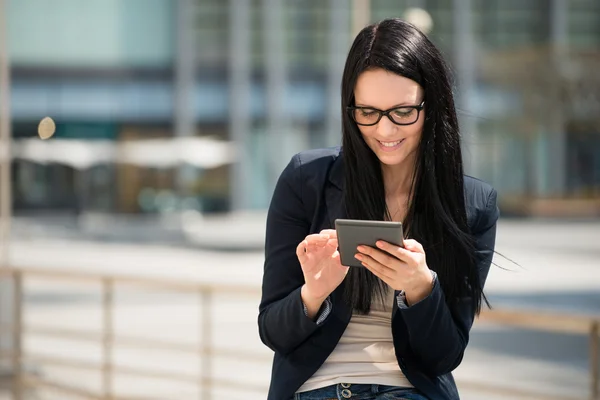 Mobility - woman with tablet — Stock Photo, Image