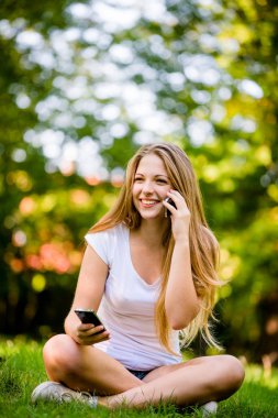 telefon - çoklu görev çağırıyor