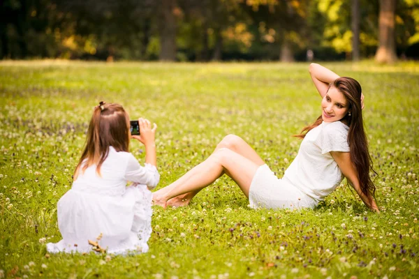 Super moment - mère avec fille — Photo