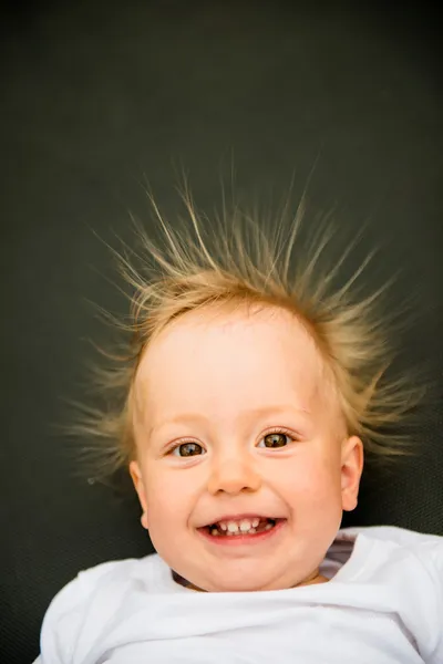 Glimlachende baby portret — Stockfoto