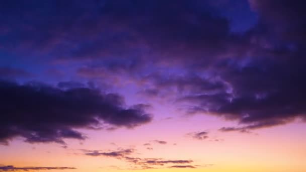 4K imagen magnífico lapso de tiempo del cielo al atardecer, — Vídeos de Stock