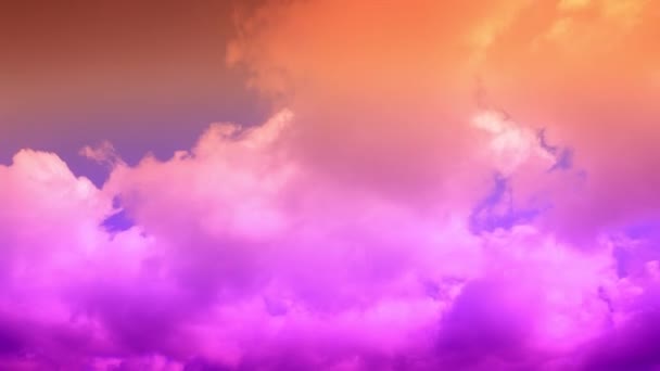 Часовий проміжок хмарного пейзажу. Пухнасті пухнасті красиві яскраві хмари на небі . — стокове відео