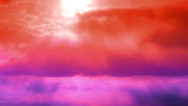 Czas upływ purpurowy zachmurzone niebo na wschodzie słońca niebo tło. — Wideo stockowe