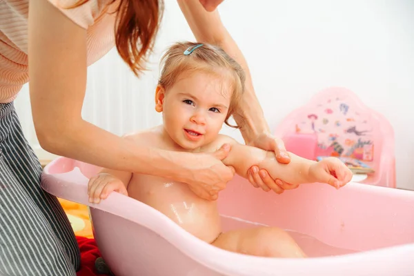 Front View Mother Daughter Have Fun Playing Water Bathroom Girl — Foto de Stock